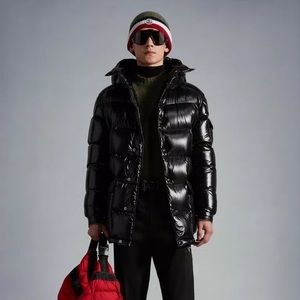 MONCLER CHIABLESE SHORT DOWN JACKET